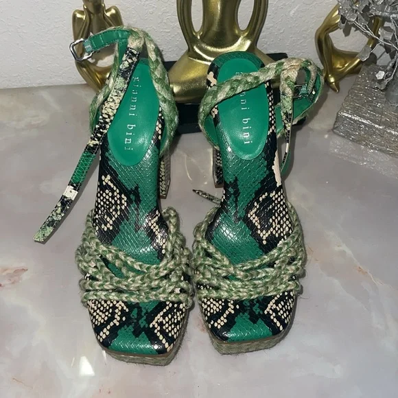 Gianni bini  sandals  size 6 - Picture 8 of 11